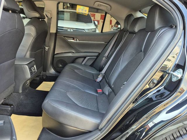 TOYOTA豐田 CAMRY HYBRID  第9張相片