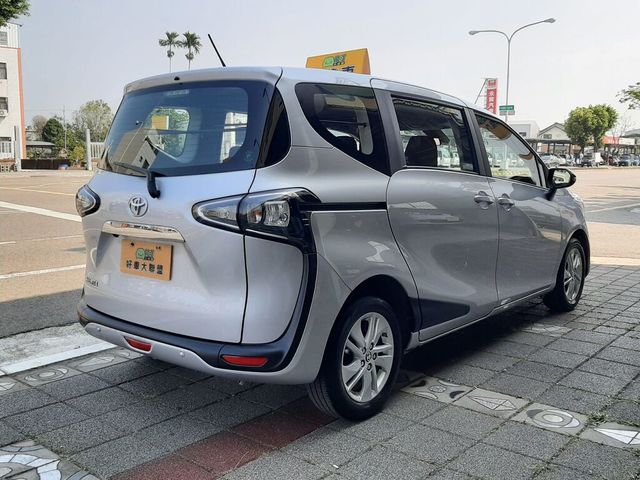 TOYOTA豐田 SIENTA  第2張相片