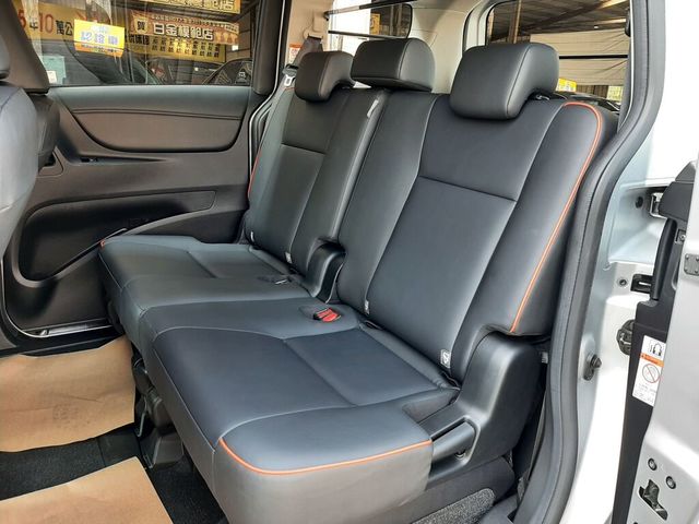 TOYOTA豐田 SIENTA  第7張相片