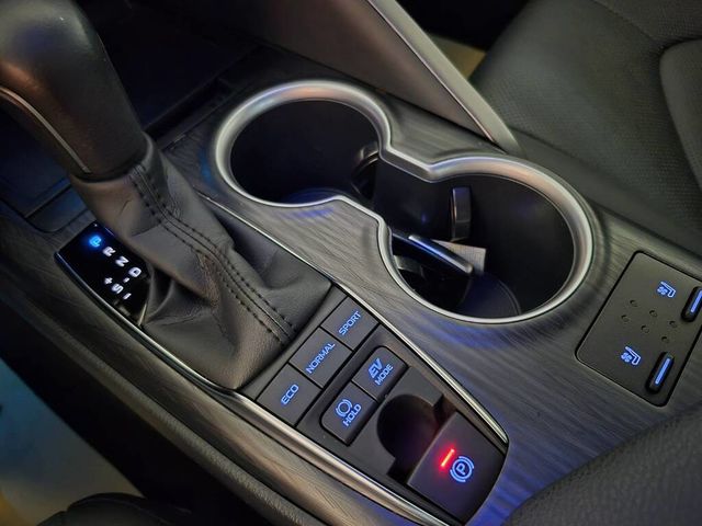 TOYOTA豐田 CAMRY HYBRID  第14張相片