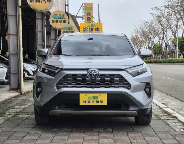 TOYOTA豐田 RAV4  第3張相片