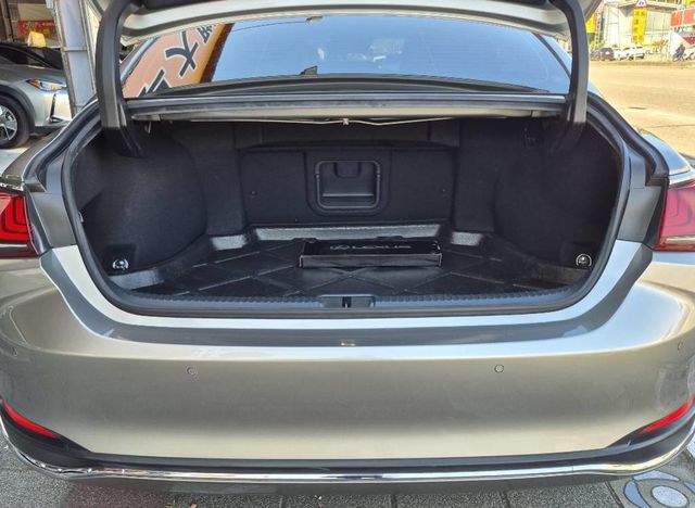 LEXUS凌志 ES200  第18張相片