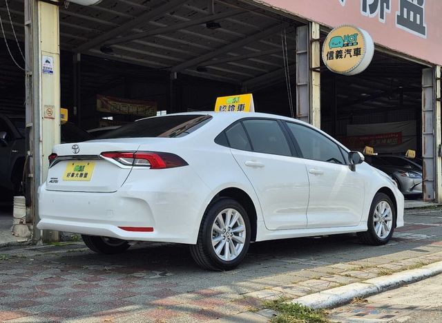 TOYOTA豐田 ALTIS  第2張相片