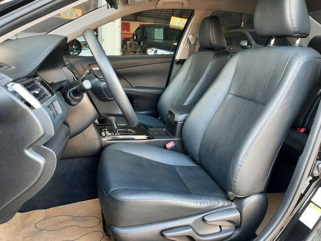 TOYOTA豐田 CAMRY  第8張相片