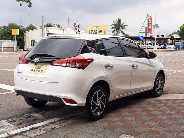 TOYOTA豐田 YARIS  第2張相片