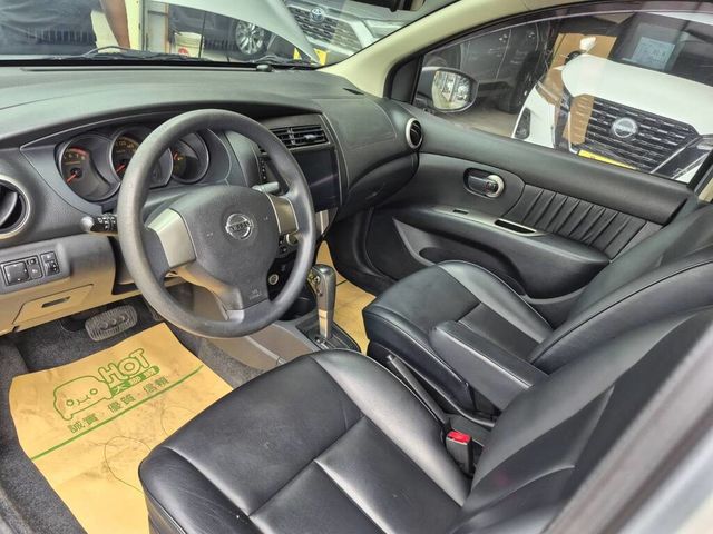 NISSAN日產 LIVINA  第7張相片