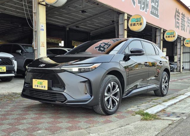 TOYOTA豐田 BZ4X  第1張相片