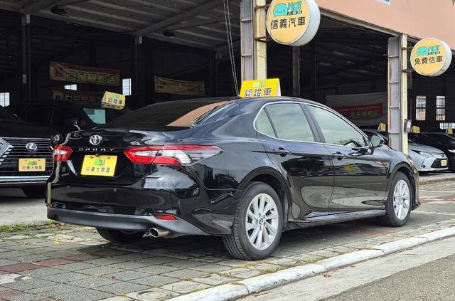 TOYOTA豐田 CAMRY  第2張相片