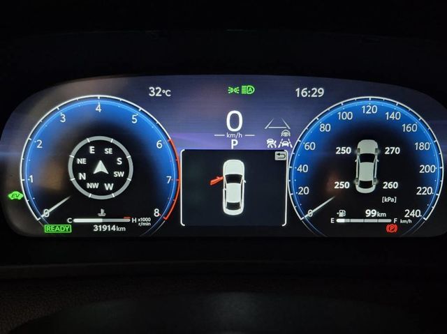 TOYOTA豐田 CORONA  第10張相片