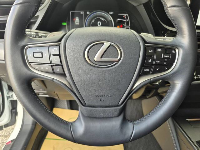 LEXUS凌志 ES300H  第11張相片