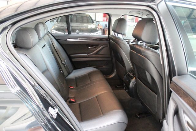BMW寶馬 520D  第8張相片