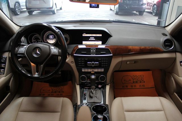 M-BENZ賓士 C250  第5張相片