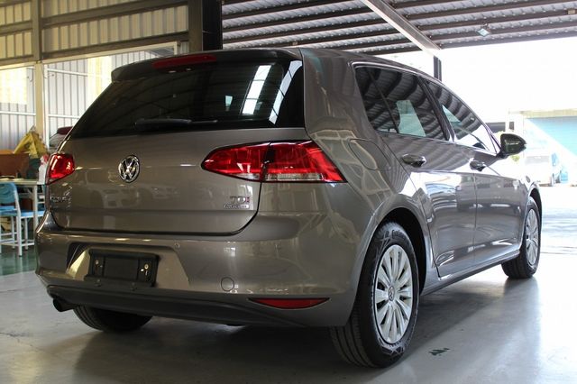 VOLKSWAGEN福斯 GOLF  第2張相片