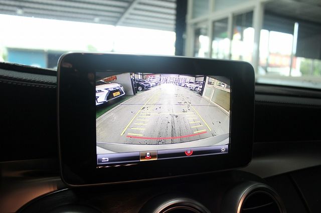 M-BENZ賓士 C300  第13張相片