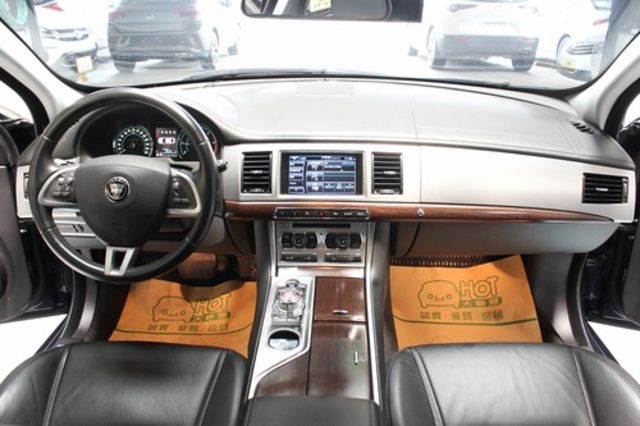 JAGUAR捷豹 XF  第5張相片