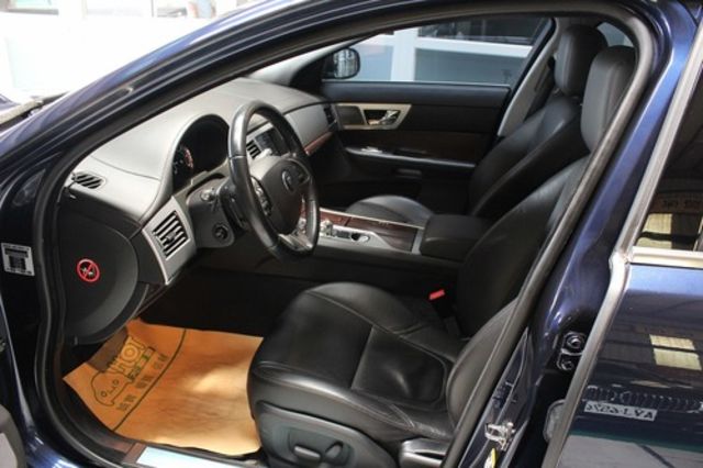 JAGUAR捷豹 XF  第7張相片