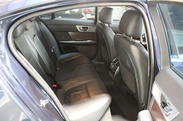 JAGUAR捷豹 XF  第8張相片