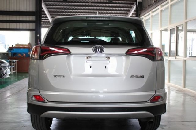 TOYOTA豐田 RAV4  第4張相片