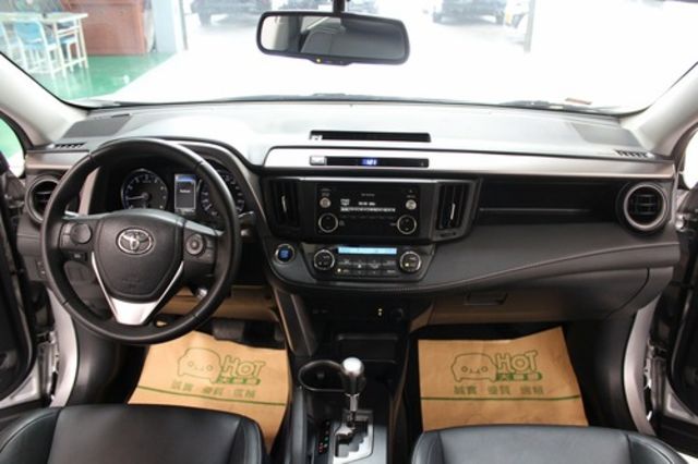 TOYOTA豐田 RAV4  第5張相片