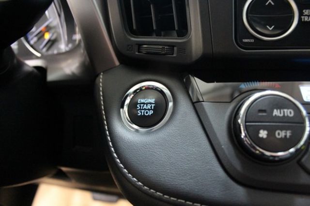 TOYOTA豐田 RAV4  第13張相片