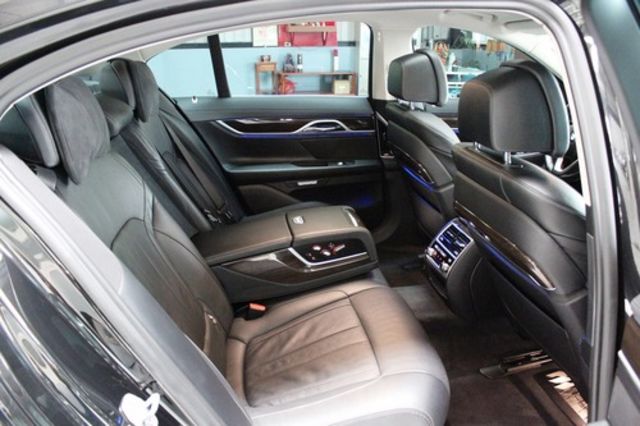 BMW寶馬 730I  第8張相片