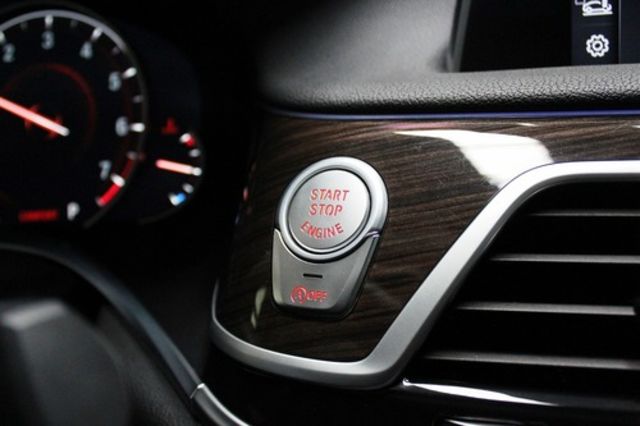 BMW寶馬 730I  第9張相片
