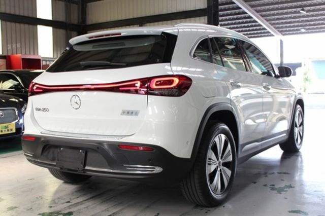 M-BENZ賓士 EQA250  第2張相片