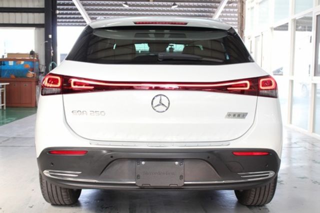 M-BENZ賓士 EQA250  第4張相片