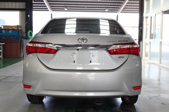 TOYOTA豐田 ALTIS  第7張相片