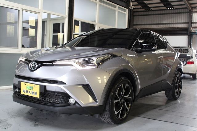 TOYOTA豐田 C-HR  第1張相片