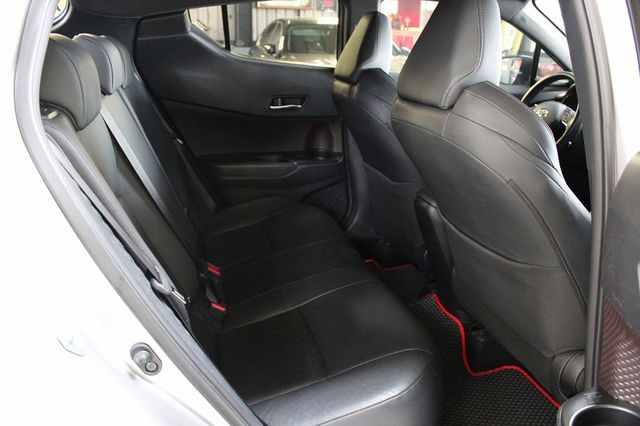 TOYOTA豐田 C-HR  第7張相片