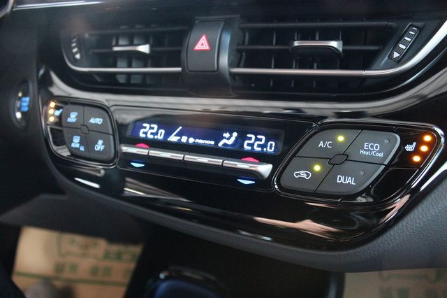 TOYOTA豐田 C-HR  第12張相片