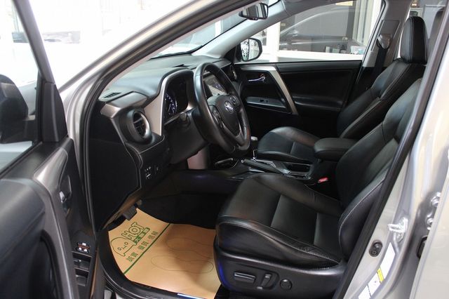 TOYOTA豐田 RAV4  第6張相片