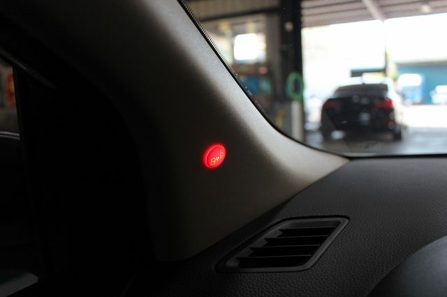 NISSAN日產 TIIDA  第13張相片