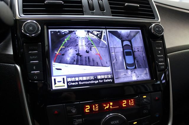 NISSAN日產 TIIDA  第15張相片