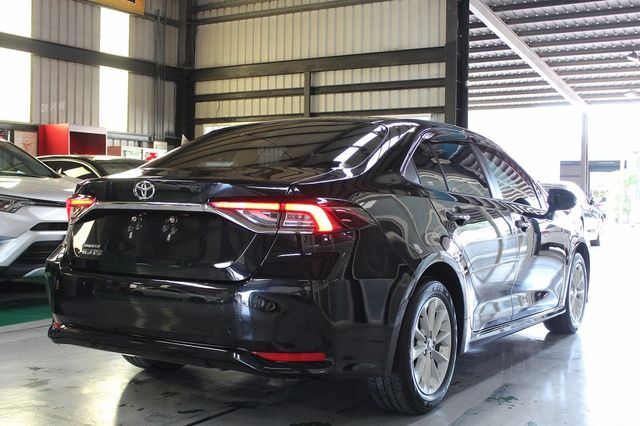 TOYOTA豐田 ALTIS  第2張相片