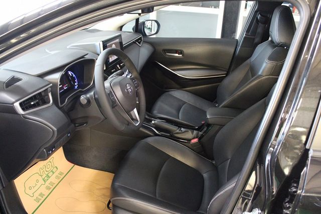 TOYOTA豐田 ALTIS  第7張相片