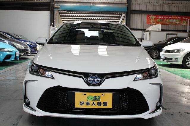 TOYOTA豐田 COROLLA ALTIS HYBRID  第3張相片
