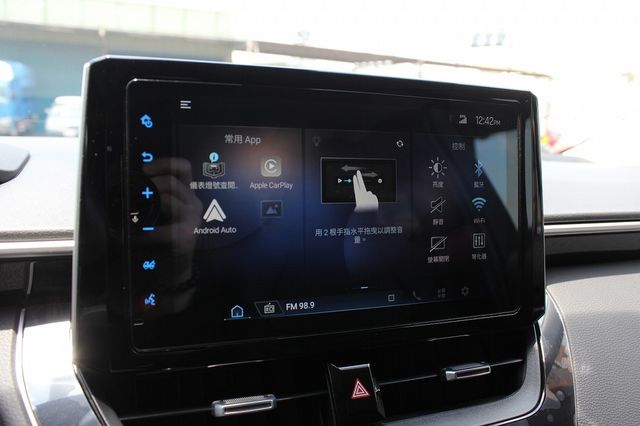 TOYOTA豐田 COROLLA ALTIS HYBRID  第13張相片