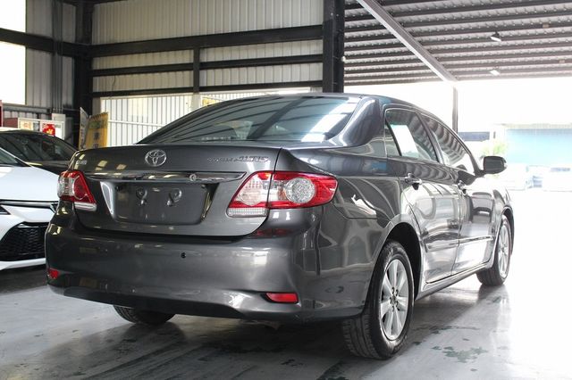 TOYOTA豐田 ALTIS  第2張相片