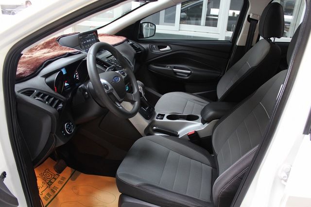 FORD福特 KUGA  第7張相片