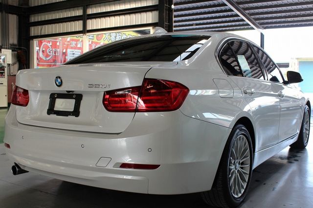 BMW寶馬 320I  第6張相片