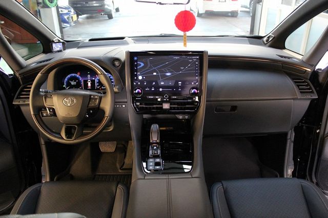 TOYOTA豐田 GRANVIA  第1張相片
