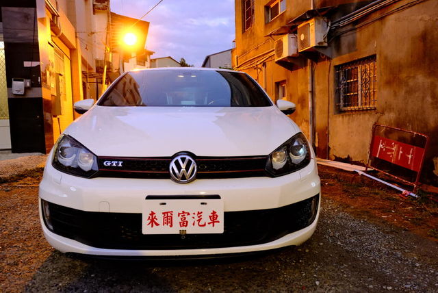 VOLKSWAGEN福斯 GOLF GTI  第3張相片