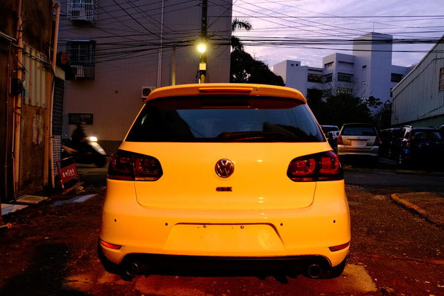 VOLKSWAGEN福斯 GOLF GTI  第4張相片