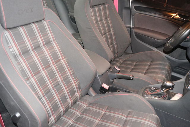 VOLKSWAGEN福斯 GOLF GTI  第10張相片