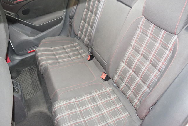 VOLKSWAGEN福斯 GOLF GTI  第12張相片