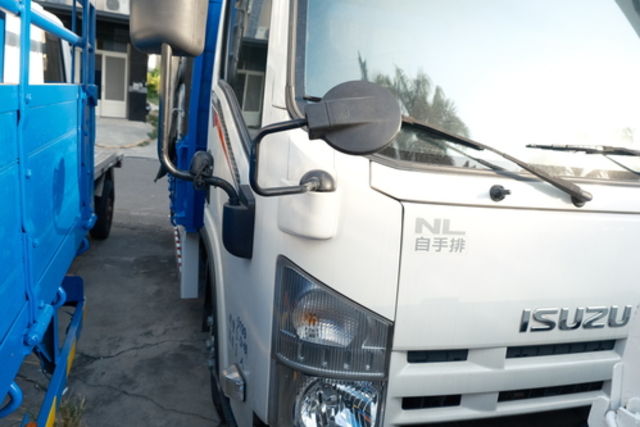 ISUZU五十鈴 ELF  第3張相片
