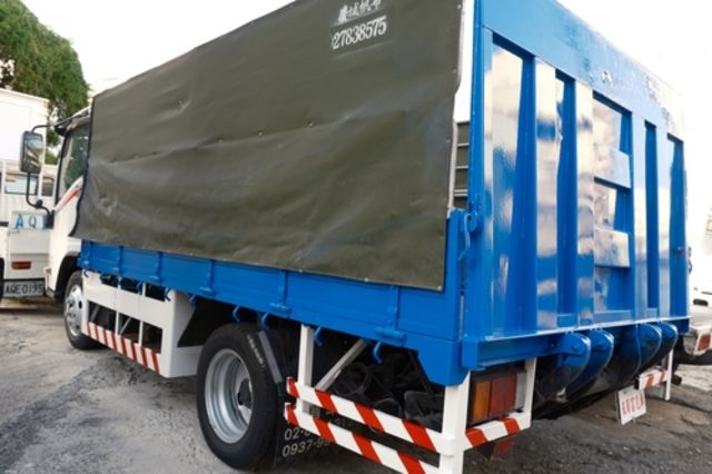 ISUZU五十鈴 ELF  第7張相片