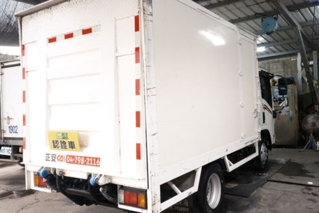 ISUZU五十鈴 ELF  第2張相片